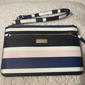 Kate Spade Wristlet - Like New